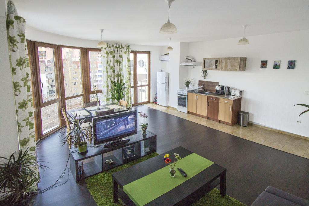 סופיה Flora Apartment Centrum מראה חיצוני תמונה